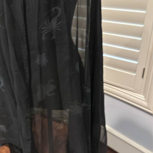 Lightweight Silk sheer Scarf with frogs lizards insects nature crawfish. Black - Picture 3 of 8